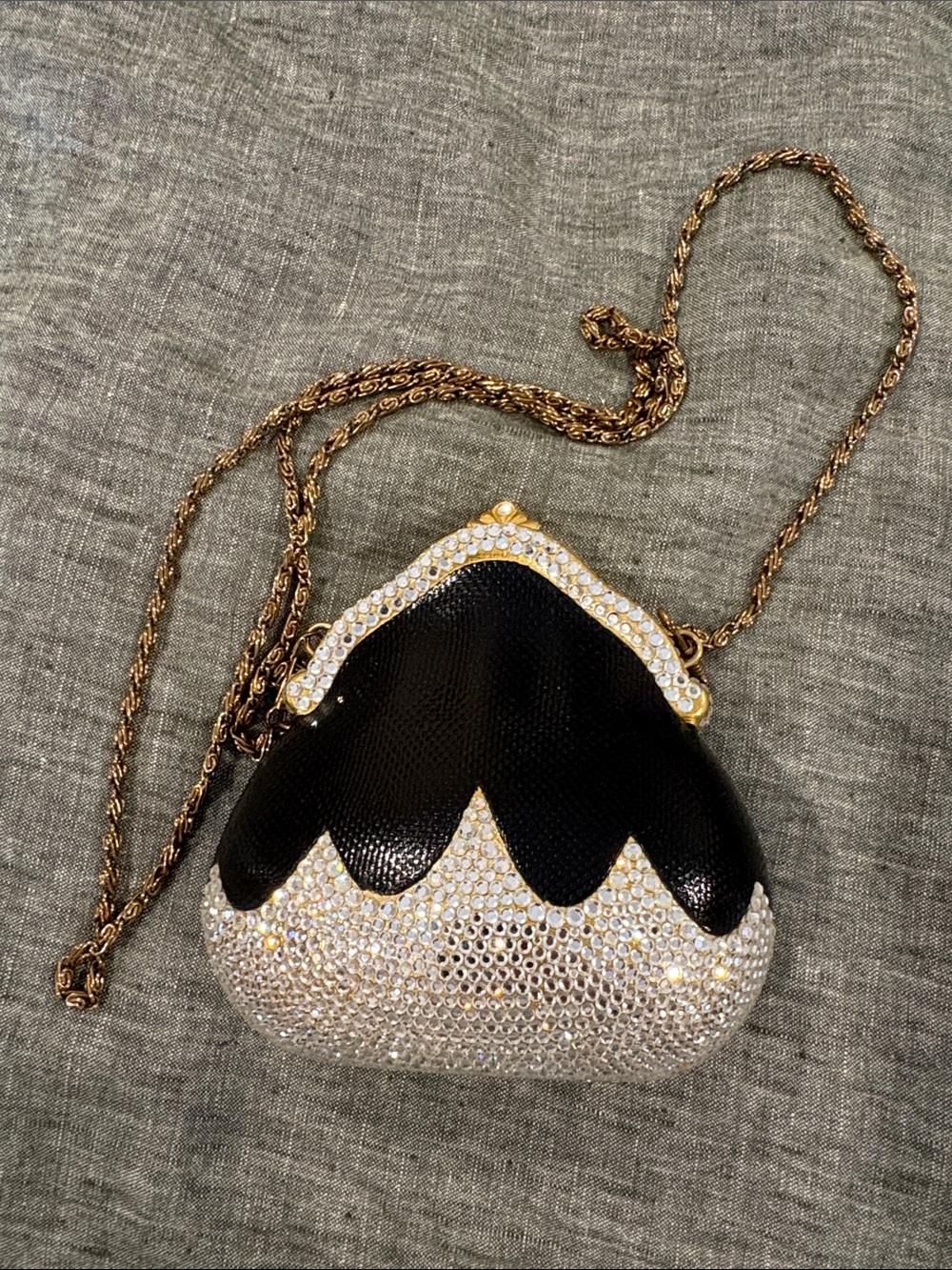 Vintage Bejeweled hard case cocktail purse bag clutch